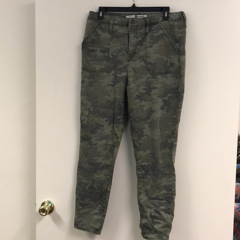 Stretch camo pants